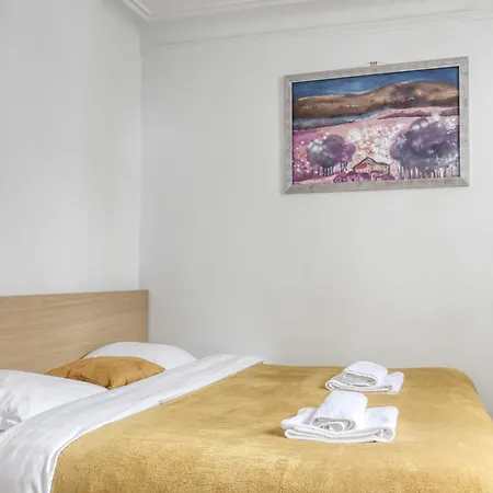 Appartamento Large Duplex Flat In A Courtyard - Trendy 10 *